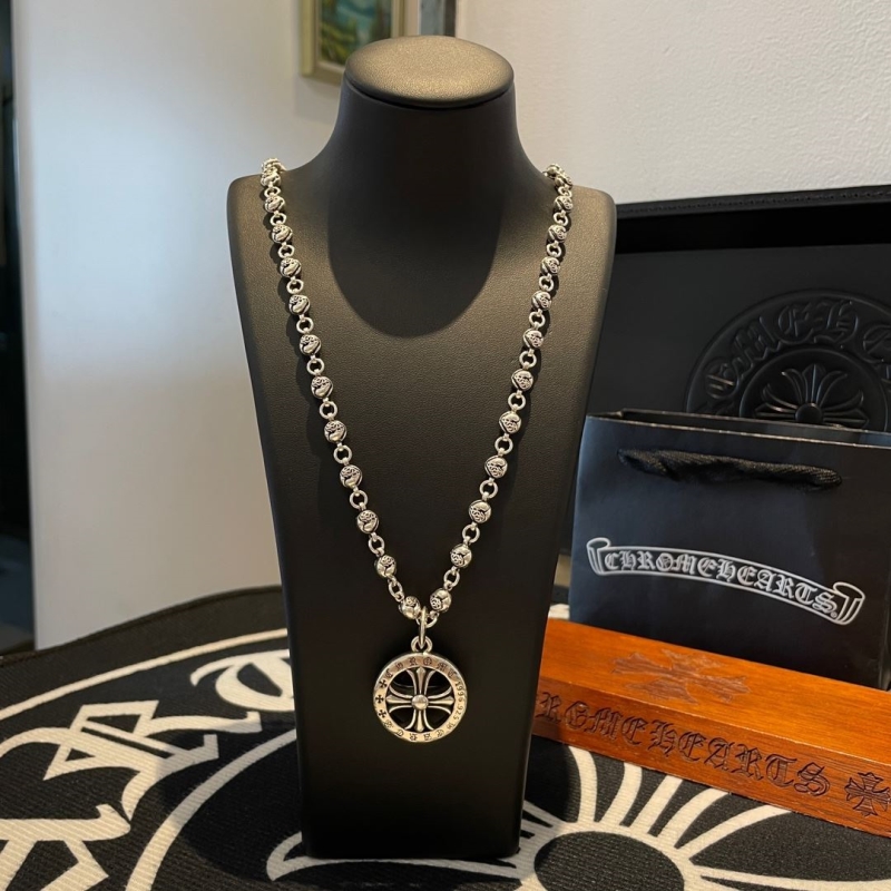Ch**me He**ts necklaces